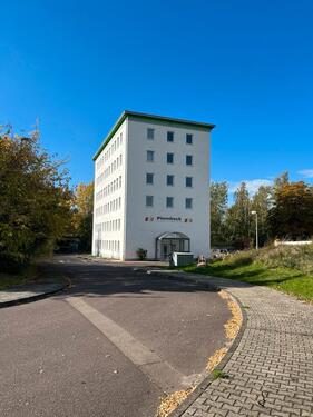 Foto - Büro Gewerbe Praxis Lager Hallen Garagen Freifläche