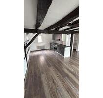 Sanierte Maisonette Wohnung - 600,00&nbsp;EUR Kaltmiete, ca.&nbsp; 60,00&nbsp;m&sup2; in Annweiler am Trifels (PLZ: 76855)