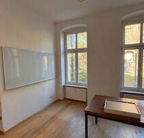 Heller Büorraum am Zionskirchplatz in 3er Bürogemeinschaft - Berlin Pankow