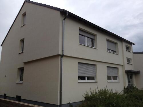 Foto - Geräumige Wohnung im ersten OG. mit Garten und mögl. Abstellfläche