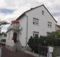 Großes 1 Familien Haus in Weiterstadt zu verkaufen.