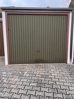 Foto - Garage für Sommerauto zu vermieten