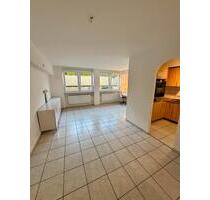 2-Zimmer-Souterrain-Wohnung am Schillerplatz sofort bezugsfertig - Mönchengladbach 2-Zimmer-Souterrain-Wohnung am Schillerplatz sofort bezugsfertig - Mönchengladbach