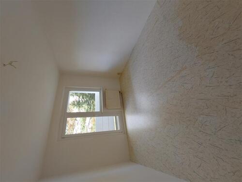 Foto - Großzügige 2-Raum-Wohnung im Ergeschoss!