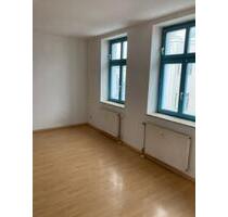 Helle 2-Zimmer Wohnung mit offener Wohnküche und Balkon in der Thiemstraße zur Miete - Magdeburg