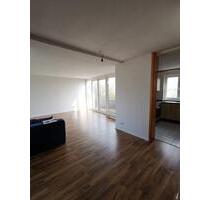 Lichtdurchflutetes Wohnen auf 78 m² – 3 Zimmer im 2. OG mit traum - Stuttgart Birkach