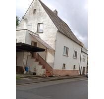 Zweifamilienhaus - 135.000,00 EUR Kaufpreis, in Pfeffelbach (PLZ: 66871)