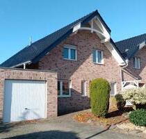 Vettweiß Disternich - 1.170,00&nbsp;EUR Kaltmiete, ca.&nbsp; 130,00&nbsp;m&sup2; in Zülpich (PLZ: 53909)