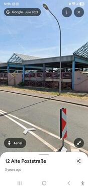 Foto - Parkplatz in Rüsselsheim neben Bahnhof.