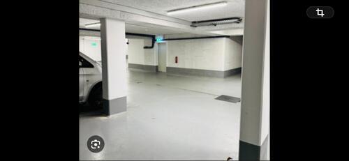 Foto - Tiefgaragenstellplatz zu vermieten