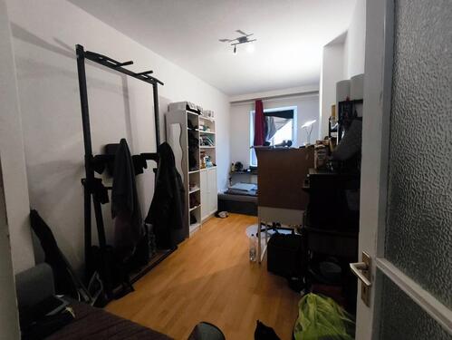 Foto - WG Zimmer zentrale Lage - 280,00&nbsp;EUR Kaltmiete, ca.&nbsp; 15,00&nbsp;m&sup2;