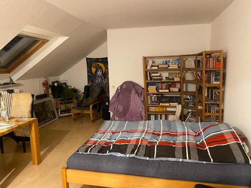 Foto - Dachgeschosswohnung in kleinem privaten Mietshaus