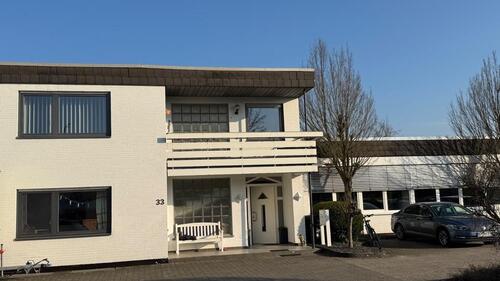 Foto - Helle, frisch sanierte 3-Zimmer-Wohnung mit Balkon in zentraler L