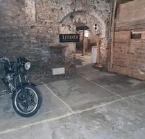 Stellplatz Motorräder - 20,00 EUR Miete, in Rödelsee (PLZ: 97348)