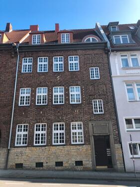 Foto - Freundliches WG-ZIMMER in zentraler Dachgeschosswohnung