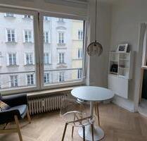 Sonniges 1 Zimmer Appartment - 1.350,00&nbsp;EUR Kaltmiete, ca.&nbsp; 27,00&nbsp;m&sup2; in München (PLZ: 81675) Au-Haidhausen