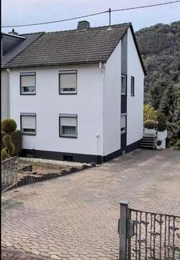 Foto - Gepflegtes Einfamilienhaus, mit großem Garten und Stellplatz