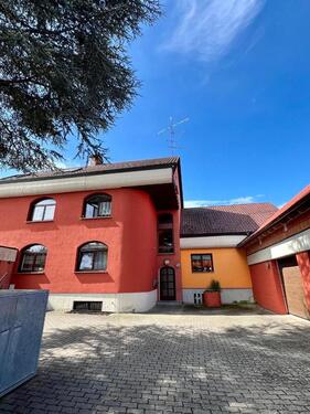 Foto - Hübsche DG-Wohnung in Schwebheim mit EBK und Garage