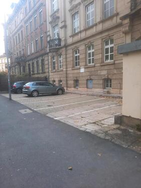 Foto - Parkplatz Bismarckstraße Würzburg- 60 Euro pro Monat