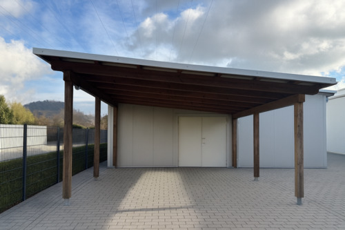 Foto - Gewerbehalle mit großer Freifläche – ideal für Autohandel