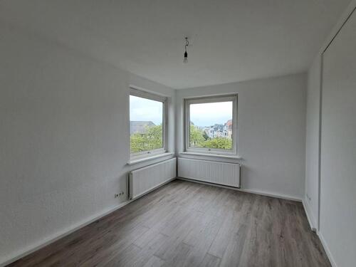 Foto - Anfragen NUR per E-Mail. Günstige 3-Zimmer Wohnung in der Nähe Geestebogen.