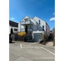 FFB | 3-Zimmer Wohnung DG | Bad & Küche neu | Balkon | TG - Fürstenfeldbruck