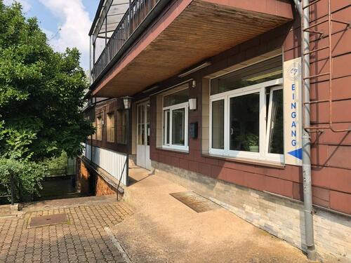 Foto - GewerbeimmobilieLagerWerkstattBüro mitStellplätzen zu vermieten