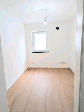 Foto - Erdgeschoßwohnung in Wörth am Rhein zur Miete