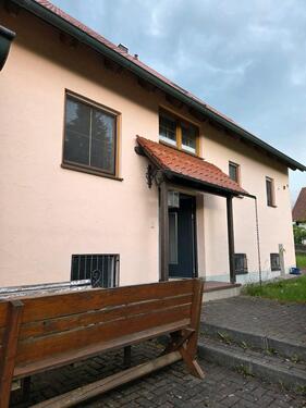 Foto - Gepflegtes Einfamilienhaus mit Fernwärme & 3 Garagen