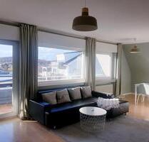 Sehr helle möblierte 1,5-Zimmerwohnung mit Loggia - Lohmar