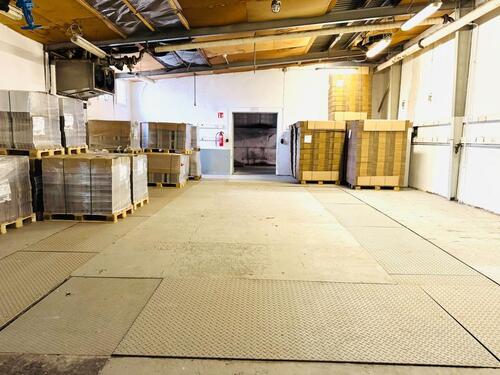 Foto - Gewerbehalle 500 m² mit Laderampe – perfekte Lösung für Lager & Versand