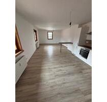 Moderne 3-Zimmer-Wohnung mit Ankleide, großem Bad und offenem Wohn-Essbereich im Ortsteil Kempfeld - Niederwörresbach