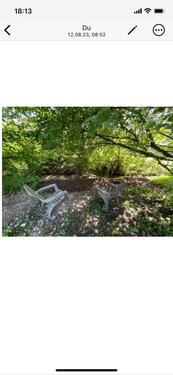 Foto - Ehemaliges großzügiges Bauernhaus mit Pferdestall und Bachlauf