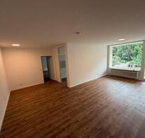 Frisch sanierte 3-Zimmer-Wohnung mit großem Balkon in Erkrath