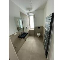 Erstbezug nach TOP-Sanierung, 1-Zimmer DG-Wohnung in charmantem Altbau, modernes Bad, Regendusche - Hagen Hagen-Mitte