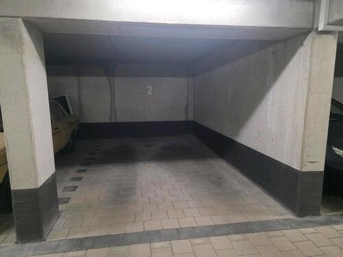 Foto - Tiefgaragenstellplatz - 85,00 EUR Miete,