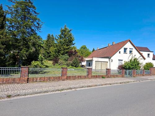 Foto - Einfamilienhaus mit großem Grundstück