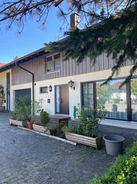 Foto - Betriebsleiterwohnung - 1.400,00&nbsp;EUR Kaltmiete, ca.&nbsp; 95,00&nbsp;m&sup2;