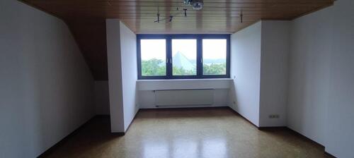 Foto - 5 Zimmer Etagenwohnung zur Miete in Uettingen