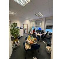 Frankfurt Büro mieten: 4 möblierte Einheiten mit Küche & Stellplätzen - Frankfurt am Main Bonames