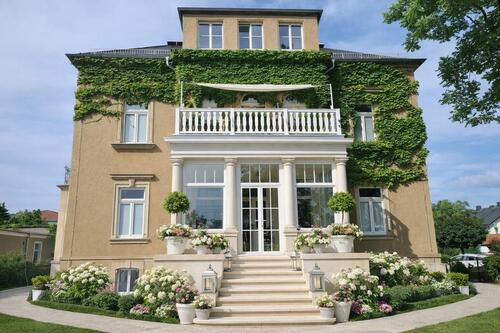 Foto - Repräsentative Kanzleifläche in sanierter Denkmalvilla in Radebeul-West