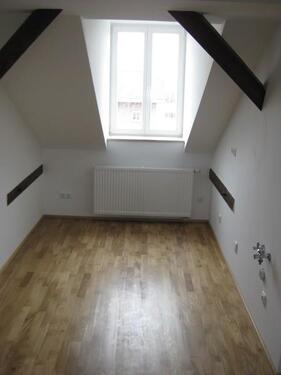 Foto - Willkommen Zuhause: Schicke und gemütliche 1-Zimmer-Dachgeschosswohnung