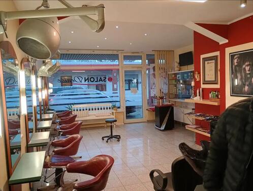 Foto - Friseurladen in Köln - Ossendorf