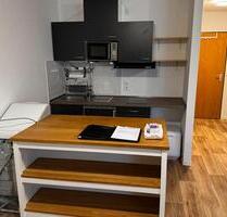 1 Zimmer Wohnung EBK u. Balkon - 350,00&nbsp;EUR Kaltmiete, ca.&nbsp; 41,00&nbsp;m&sup2; in Hof (PLZ: 95028) Altstadt