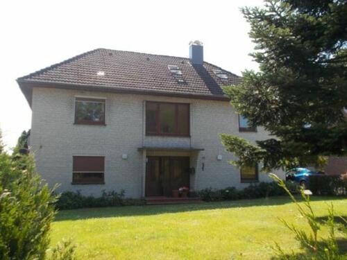 Foto - 3,5 Zi. OG-Whg zum 01.03.2026 - 800,00 EUR Kaltmiete,