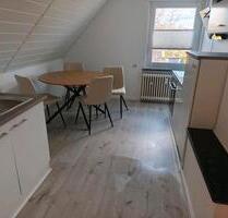 frisch renovierte 60 qm große Dachgeschoss Wohnung zu vermieten - Arnsberg Holzen