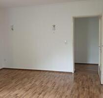 3 Zimmerwohnung mit Einbauküche und Tageslichtbad - Hanau Lamboy