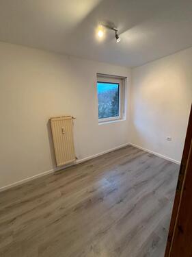 Foto - Gemütliches WG-Zimmer mit Terrasse und Einbauküche ab 01.11.26