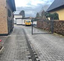 Biete Stellplatz Für PKW - 70,00&nbsp;EUR Miete, in Troisdorf (PLZ: 53844) Bergheim
