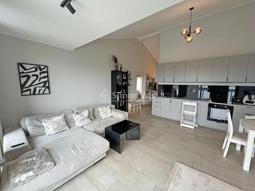 Foto - Raumwunder! 3-Zimmer Dachgeschosswohnung mit beeindruckender Raumhöhe